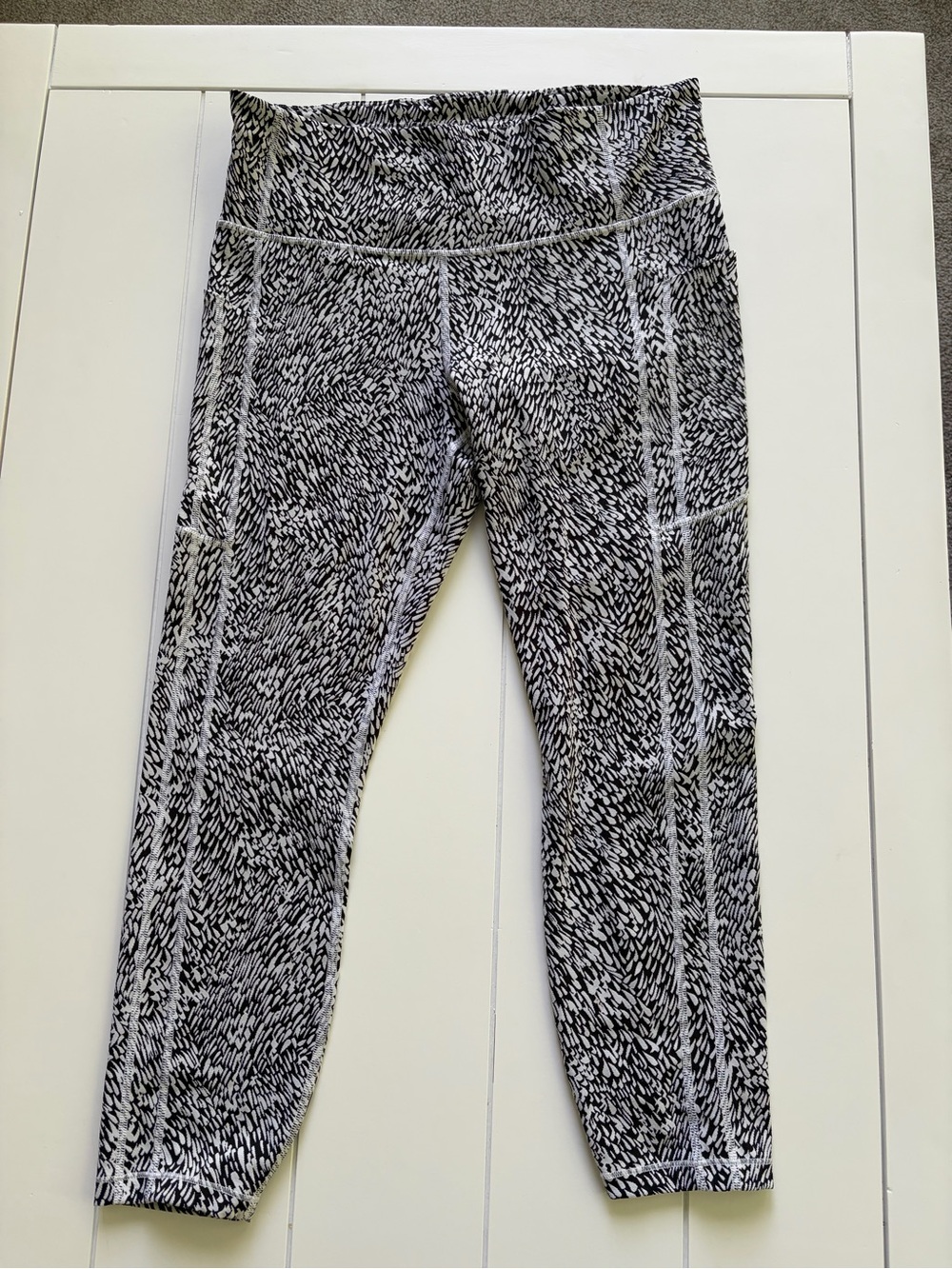 NWOT Athleta Ultimate Stash Textured 7/8 Tight Leggings Size L
